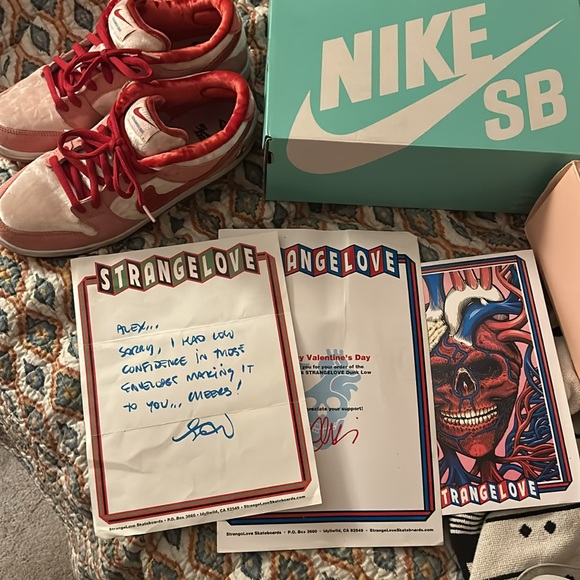 Nike SB  (special edition) for Strangelove Dunks - Size 11 - Picture 3 of 16